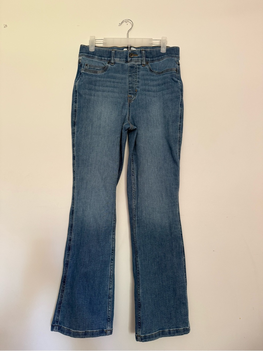 Spanx Kick Flare Jeans Medium Blue Stretch Denim 21306T Pull On